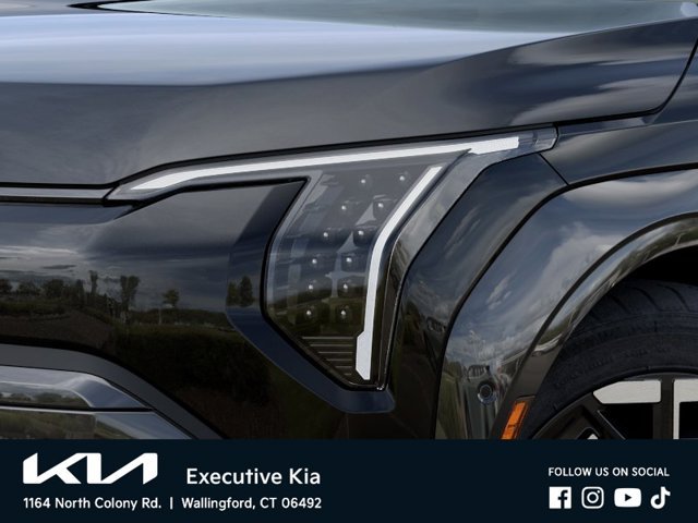 New 2027 Aurora Black Pearl Kia GT AWD image 10