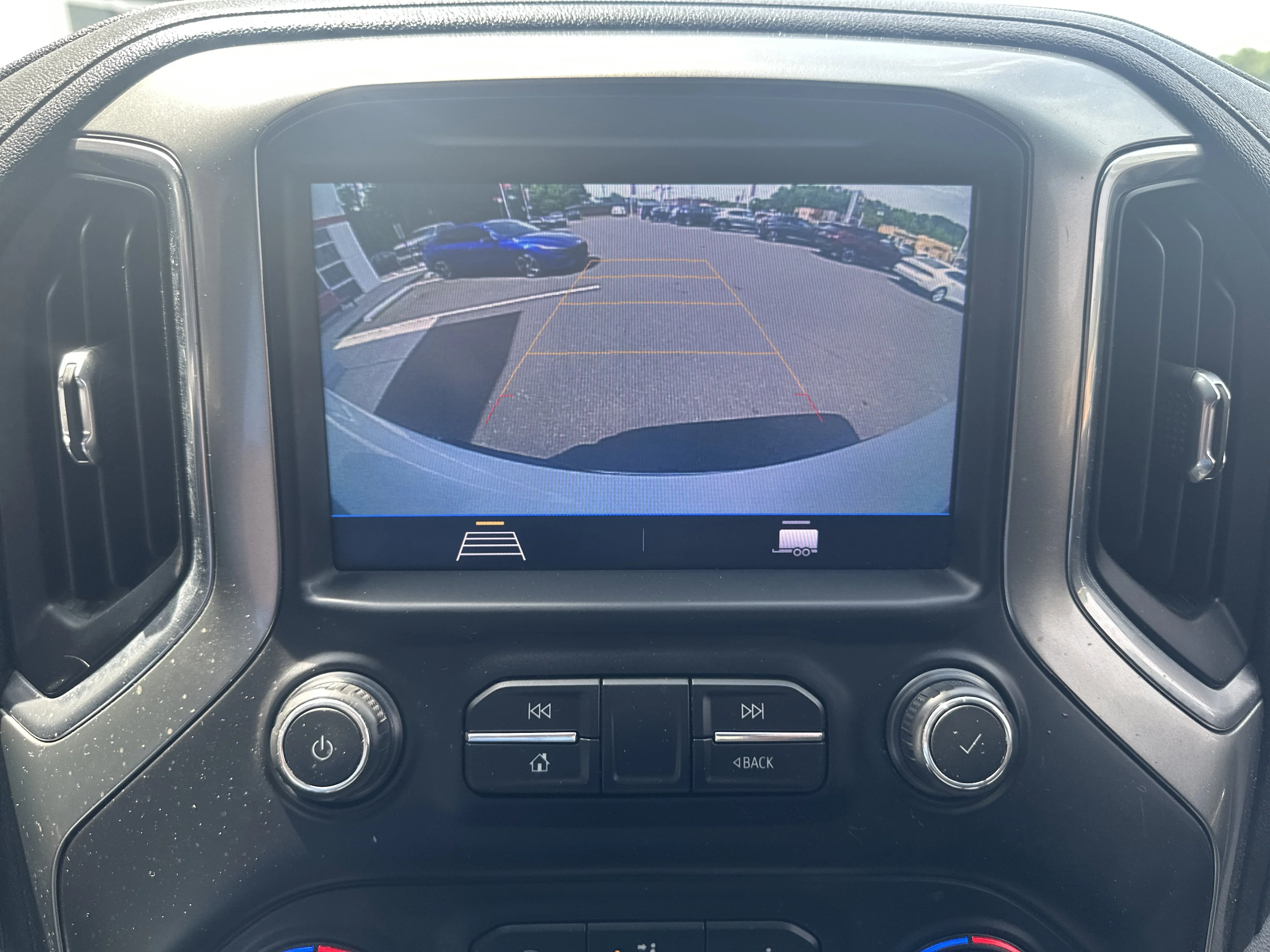 Used 2019 Summit White Chevrolet LT image 16
