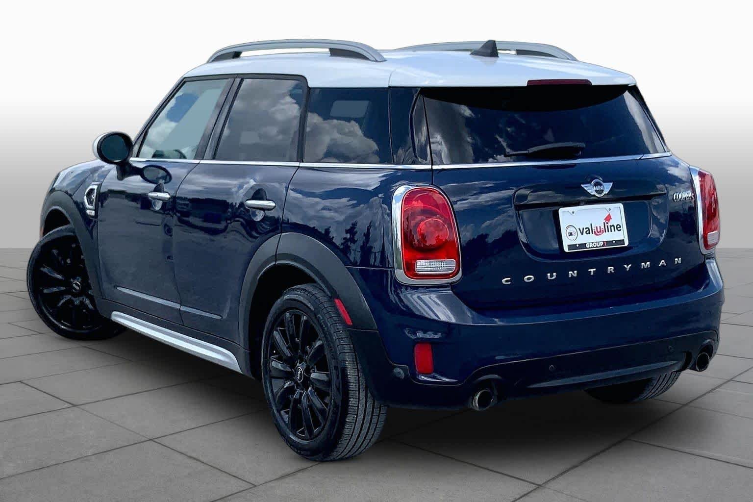 Used 2018 MINI Yours Lapisluxury Blue MINI Cooper S image 12