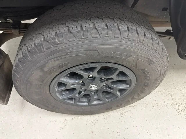Used 2022 Silver Toyota SR5 image 4