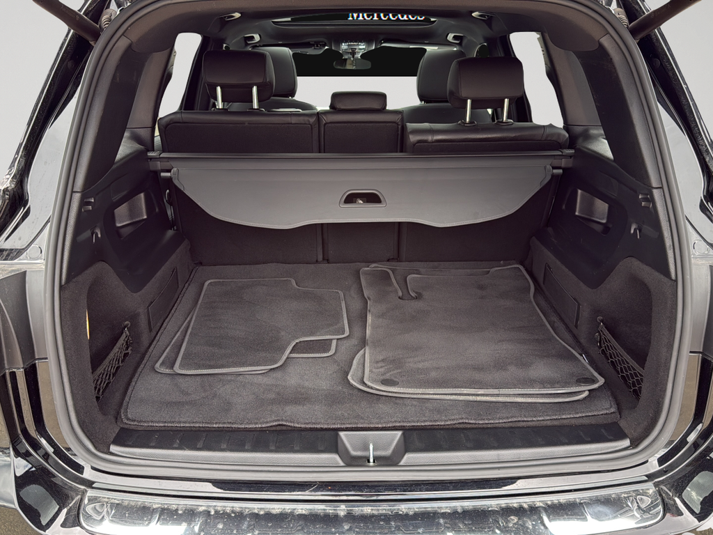 Used 2022  Mercedes-Benz GLB 250 image 21