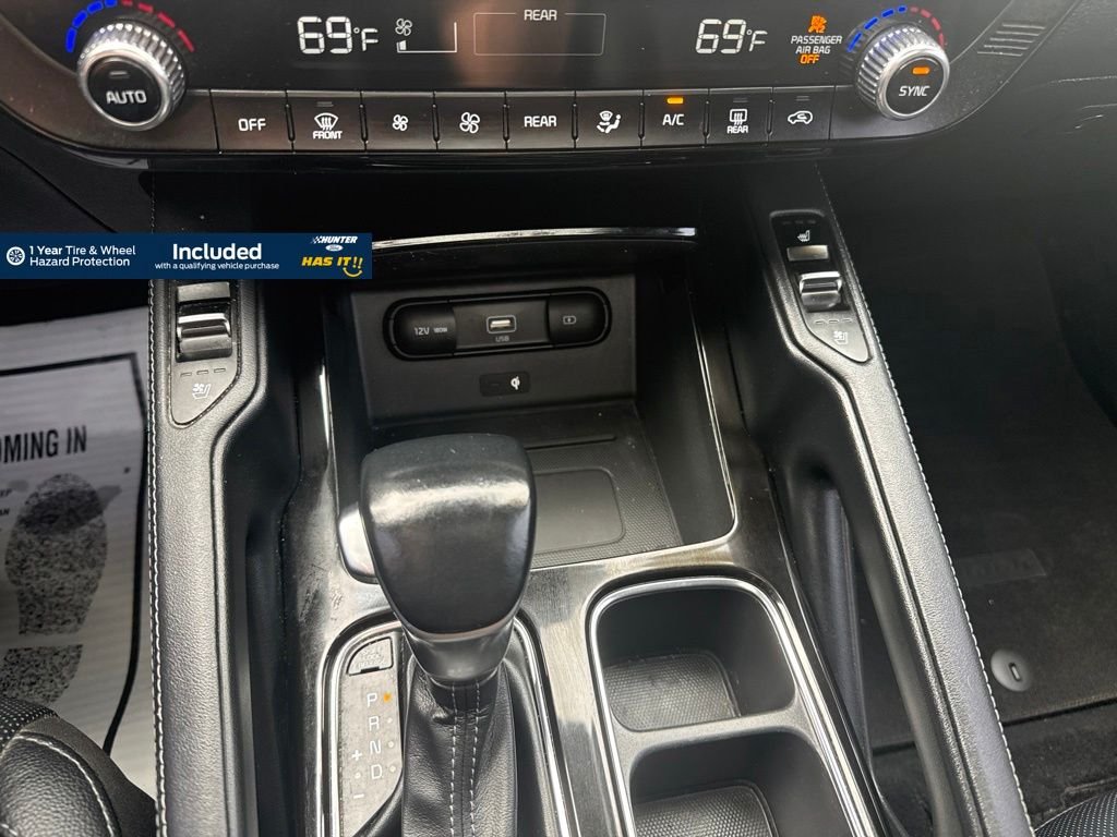 Used 2021 Ebony Black Kia EX image 13
