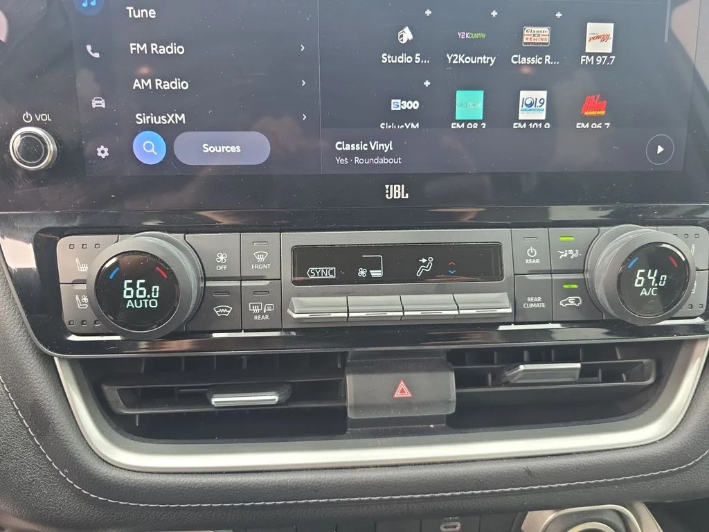 Used 2024 Wind Chill Pearl Toyota Limited image 17