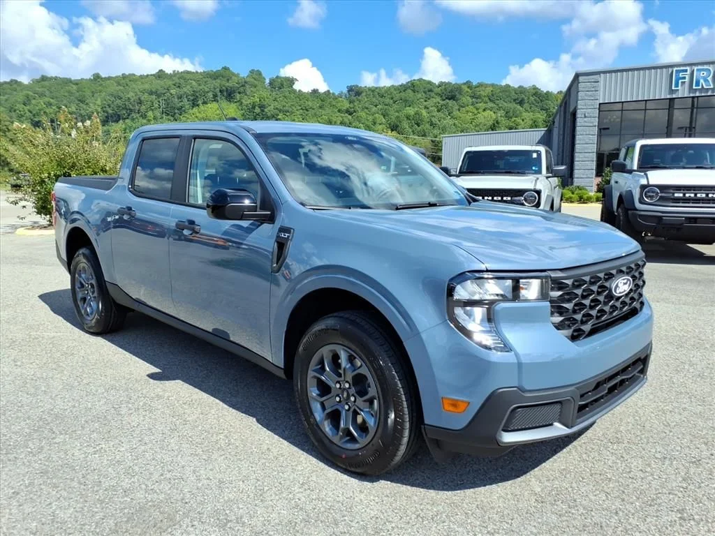 New 2026 Azure Gray Metallic Tri-Coat Ford XLT image 10