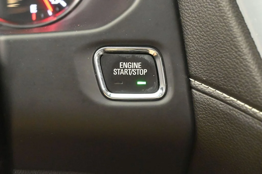 Used 2023 Sterling Metallic GMC SLT image 40