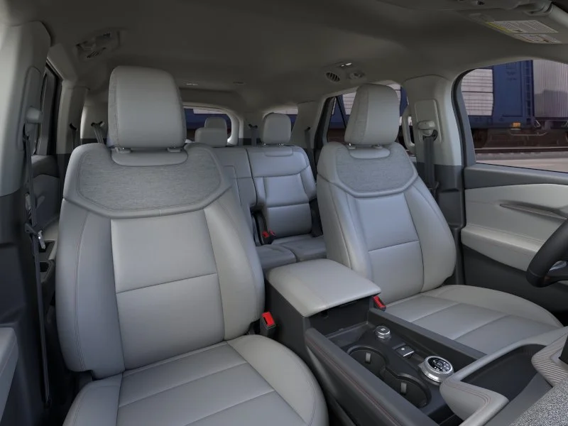New 2026 Space White Metallic Ford Active image 11
