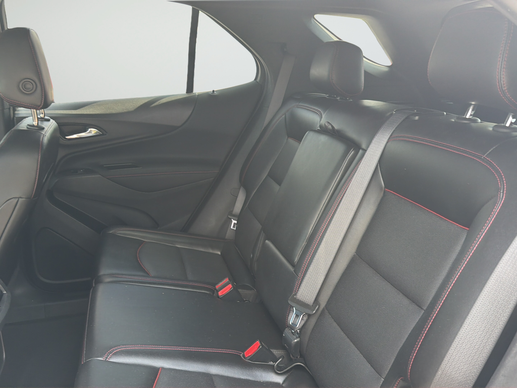 Used 2022 Silver Chevrolet RS image 29