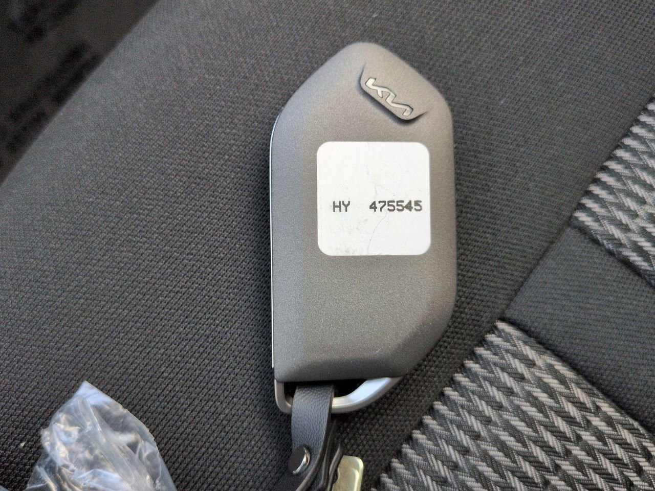 New 2026 Glacial White Pearl Kia LX image 32