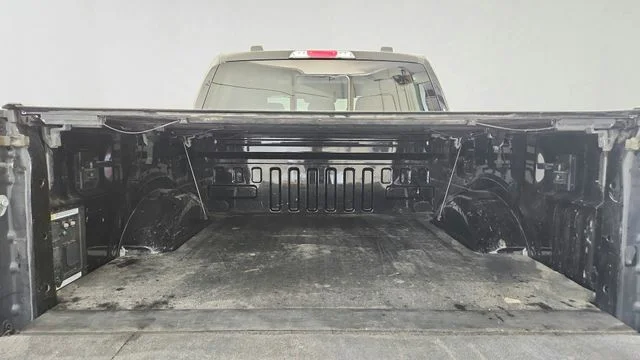 Used 2023 Black Metallic Ford Platinum image 21