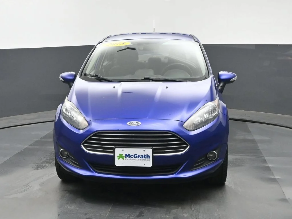 Used 2015 Blue Ford SE image 6