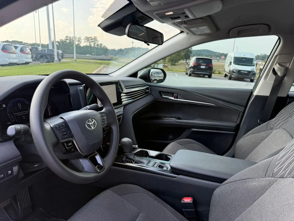 Used 2026  Toyota LE image 20