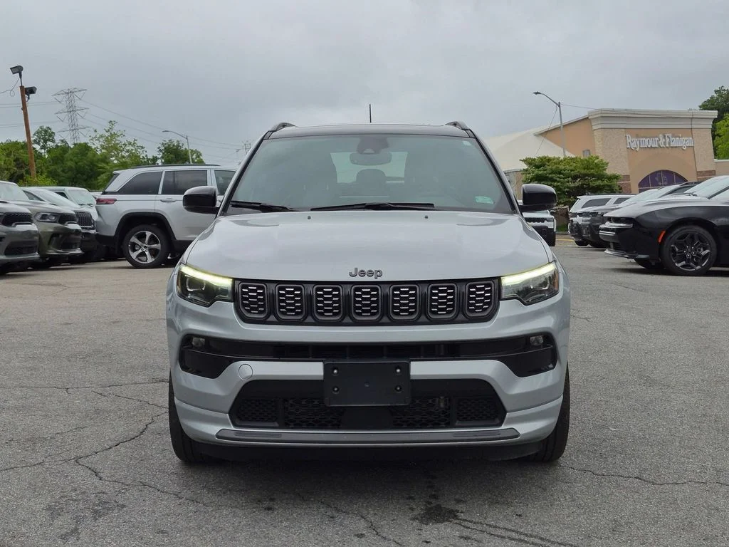 Used 2024 Black Jeep Limited image 2