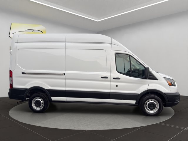 Used 2024 White Ford  image 8