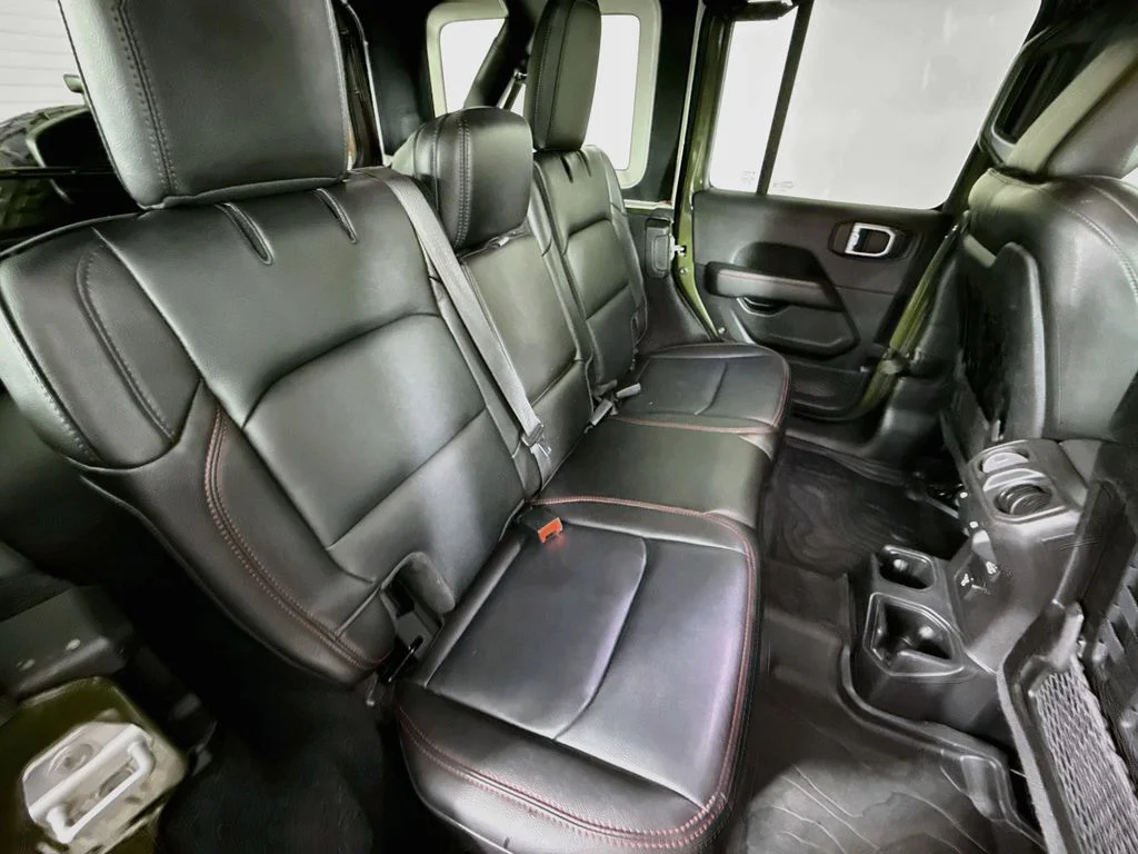 Used 2021 Green Clearcoat Jeep Unlimited Rubicon image 27