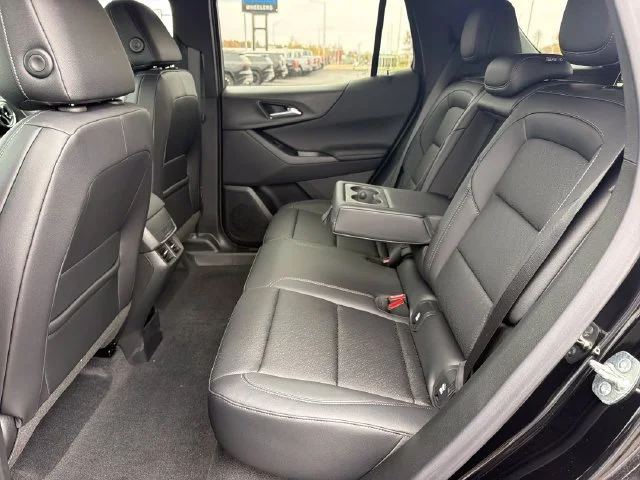 New 2027 Mosaic Black Metallic Chevrolet LT image 28
