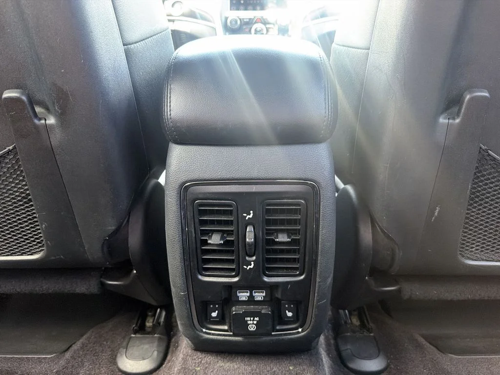 Used 2018 Billet Silver Metallic Jeep Limited image 28