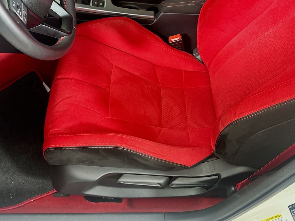 Used 2023 White Honda  image 18