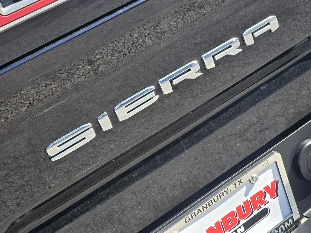 2024 GMC Sierra 2500HD AT4 - Photo 9