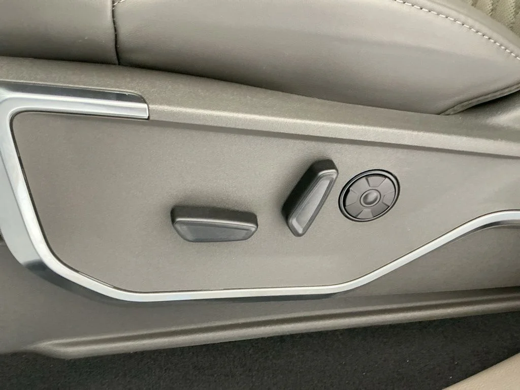 New 2026 Avalanche Ford F-350® Platinum® image 20