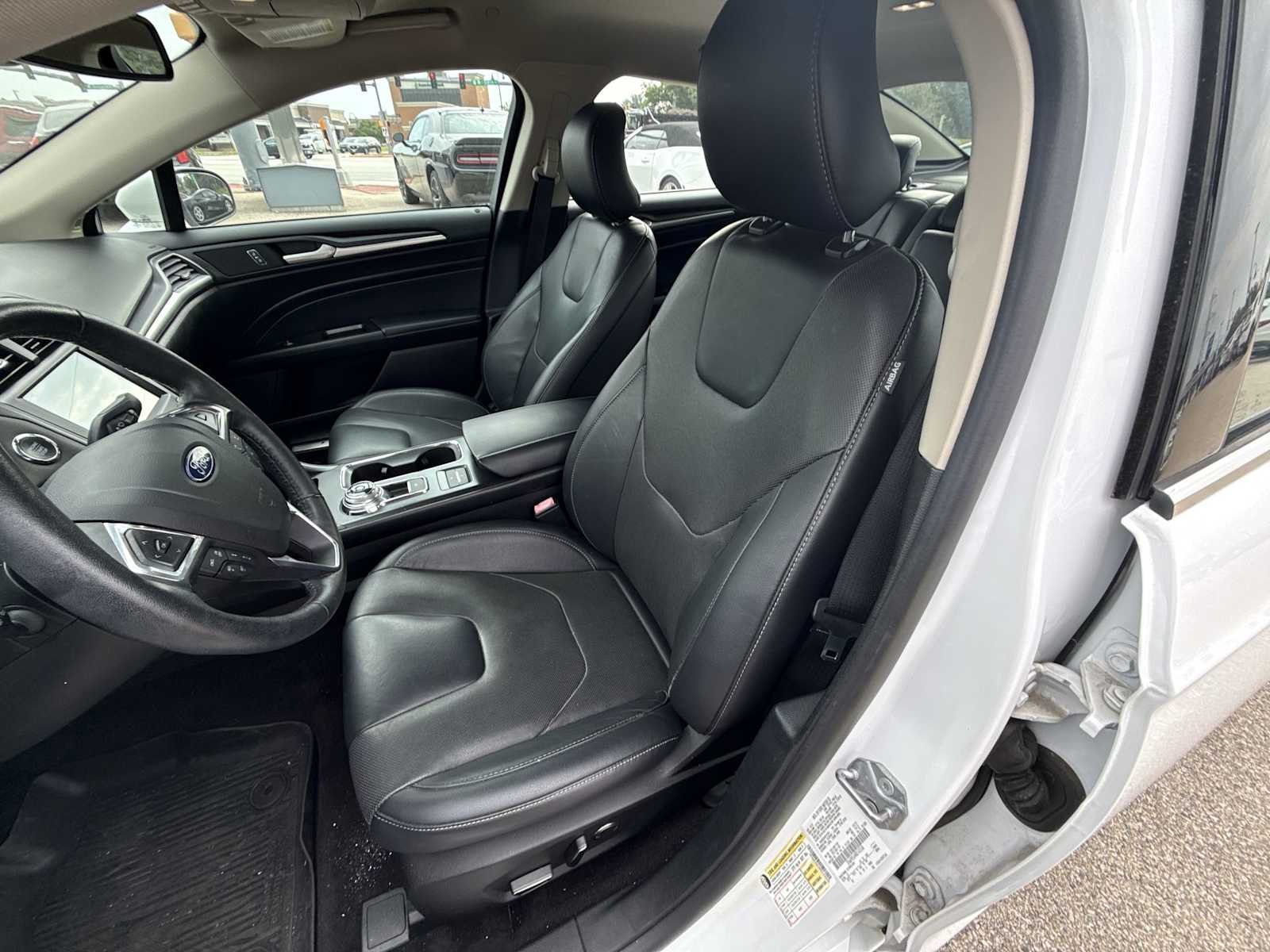 Used 2019 White Ford Titanium image 18
