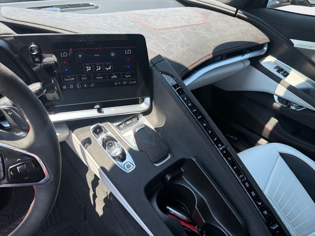 Used 2023 White Chevrolet Stingray image 10