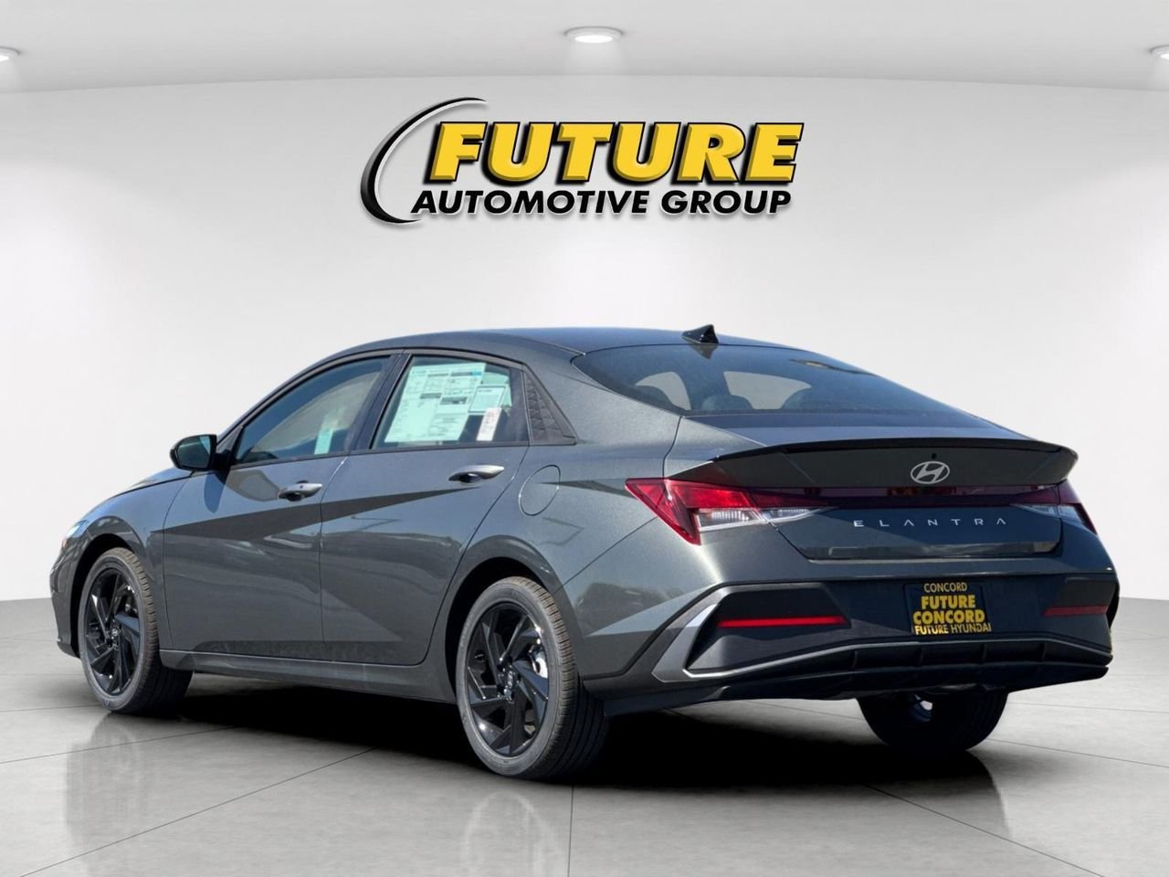 New 2026 Gray Hyundai SEL Sport Plus image 5