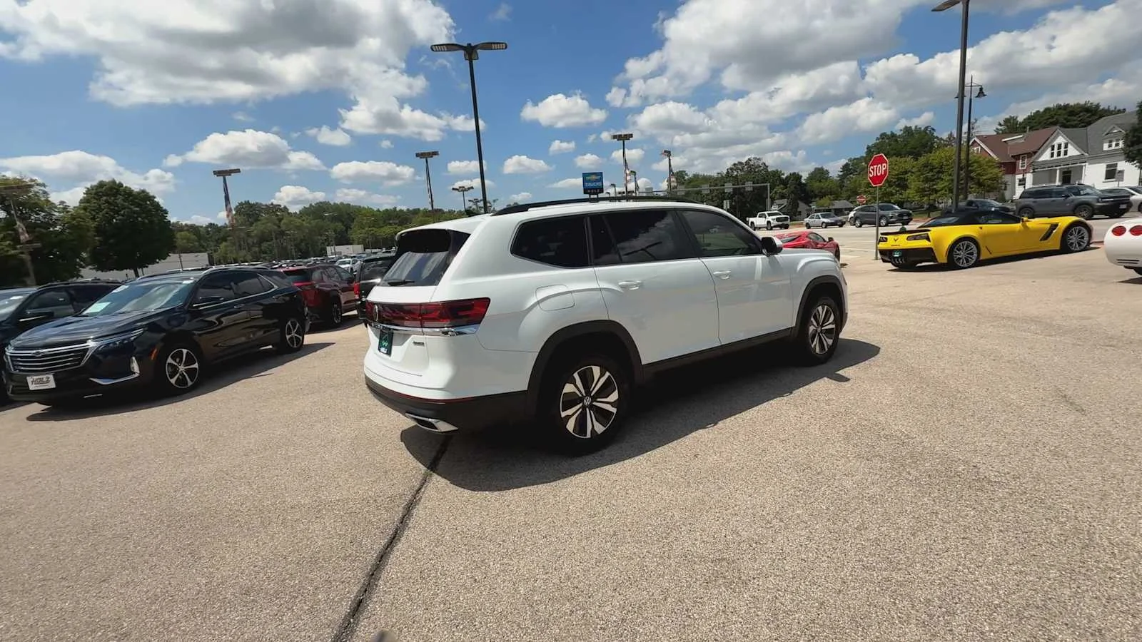 2025 Volkswagen Atlas SE - Photo 8