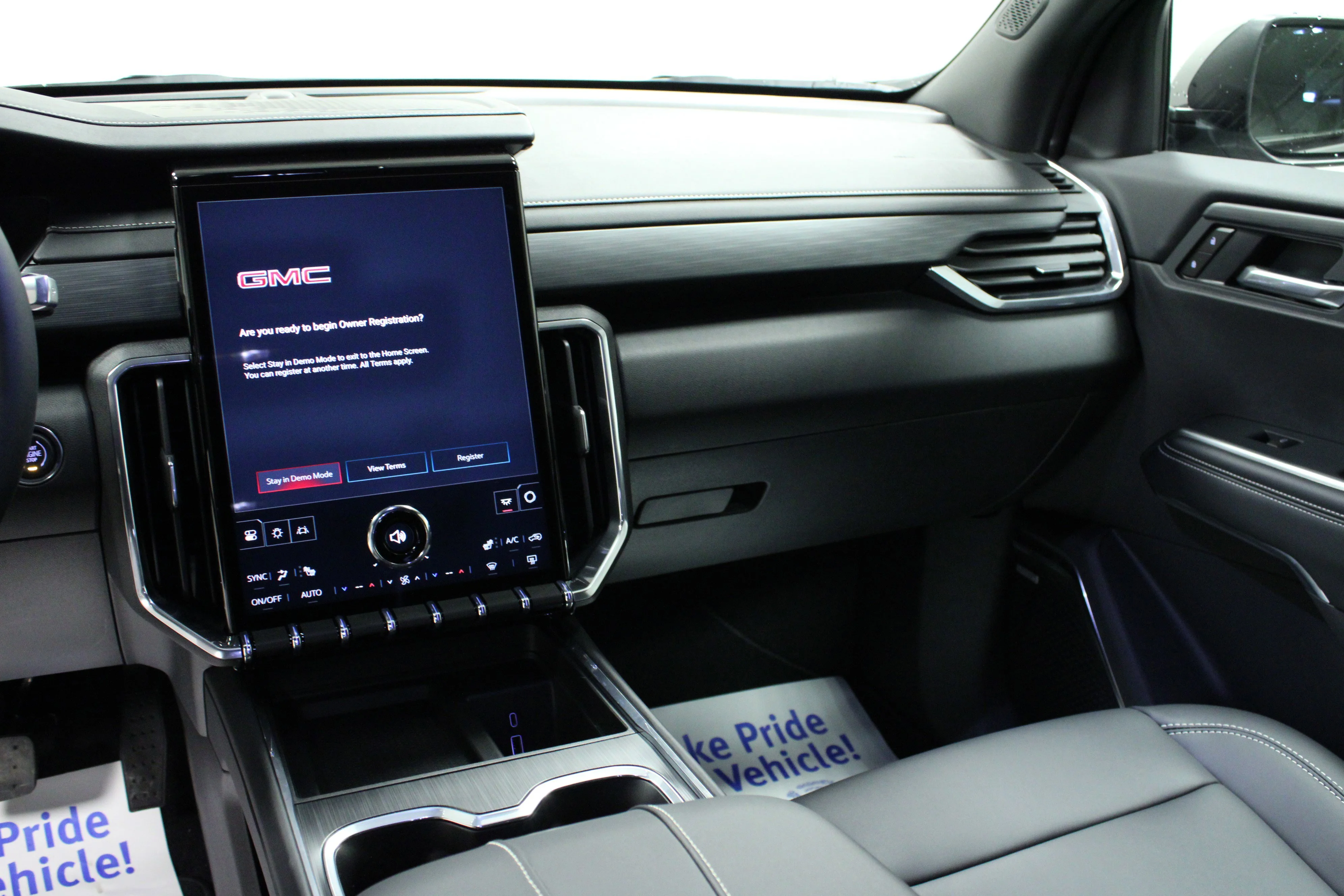 New 2026 Sterling Metallic GMC Elevation image 20