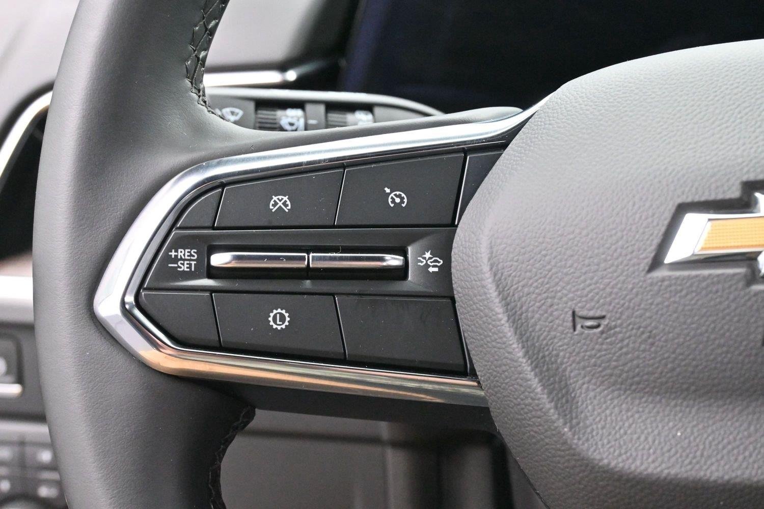 Used 2025 Lakeshore Blue Metallic Chevrolet LS image 19