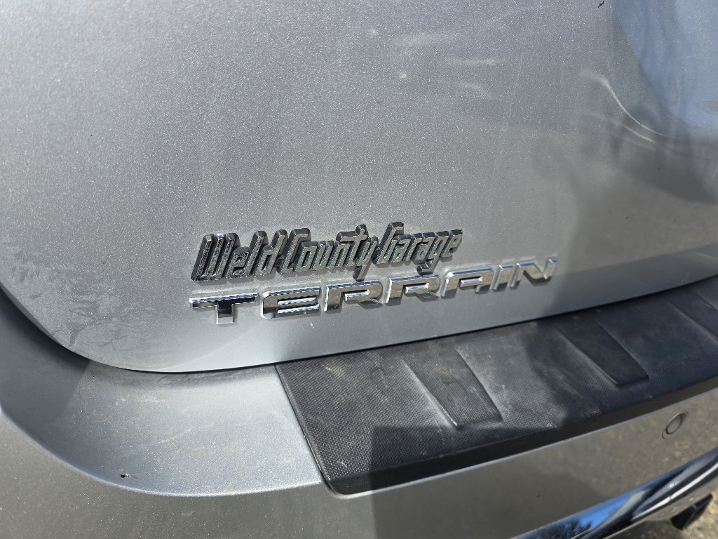 Used 2013 Quicksilver Metallic GMC SLT image 11