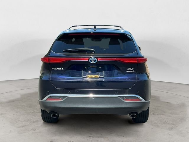 Used 2021  Toyota XLE image 4
