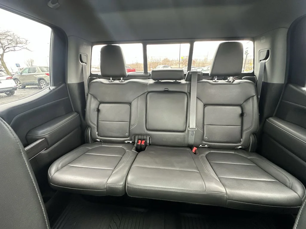 Used 2021 White Chevrolet LTZ image 17