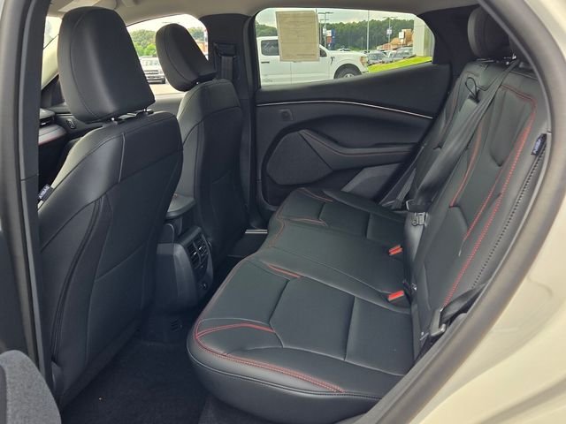 New 2026 Star White Metallic Tri-coat Ford Premium image 40