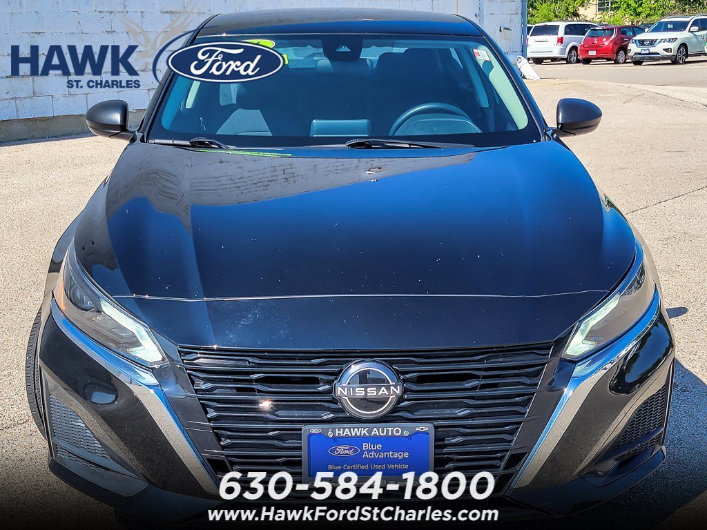 Certified Used 2024 Super Black Nissan 2.5 SV image 4