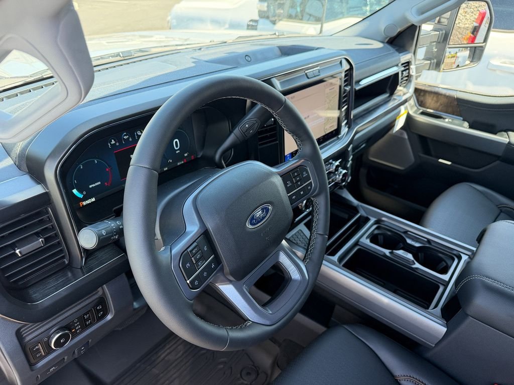 New 2026 Glacier Gray Metallic Tri-Coat Ford F-250® Lariat® image 16