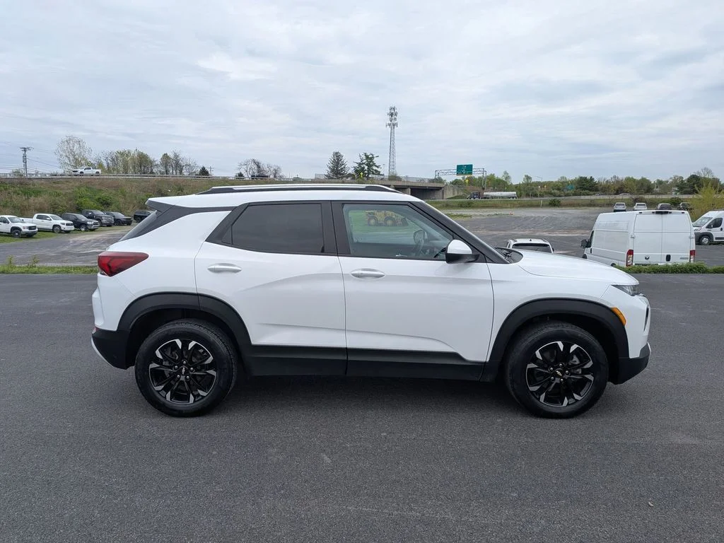 Used 2021 Chevrolet Trailblazer LT with VIN KL79MRSL5MB045336 for sale in Cranston, RI