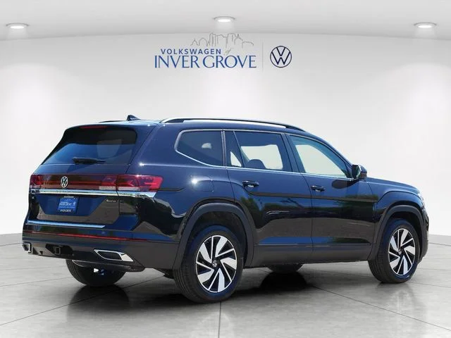 New 2026 Black Volkswagen 2.0T SE w/Technology image 2