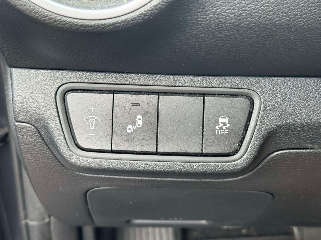 Used 2023 Gray Kia LXS image 17