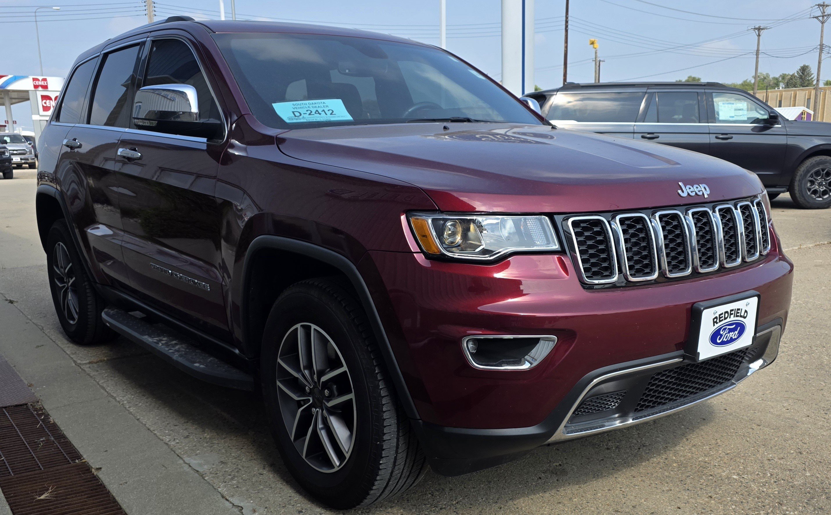 Used 2021 Velvet Red Pearlcoat Jeep Limited image 3
