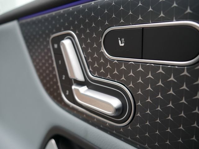 New 2026 Night Black Mercedes-Benz GLB 250 image 40
