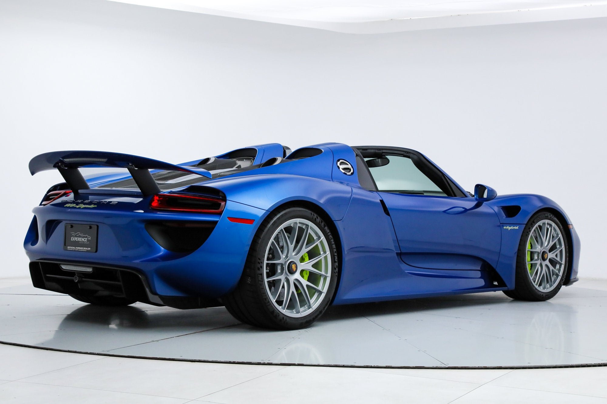 Used 2015 Blue Porsche  image 6