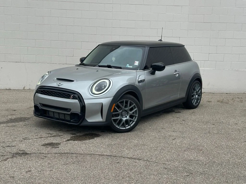 2023 MINI Cooper Cooper S 3 Door's photo