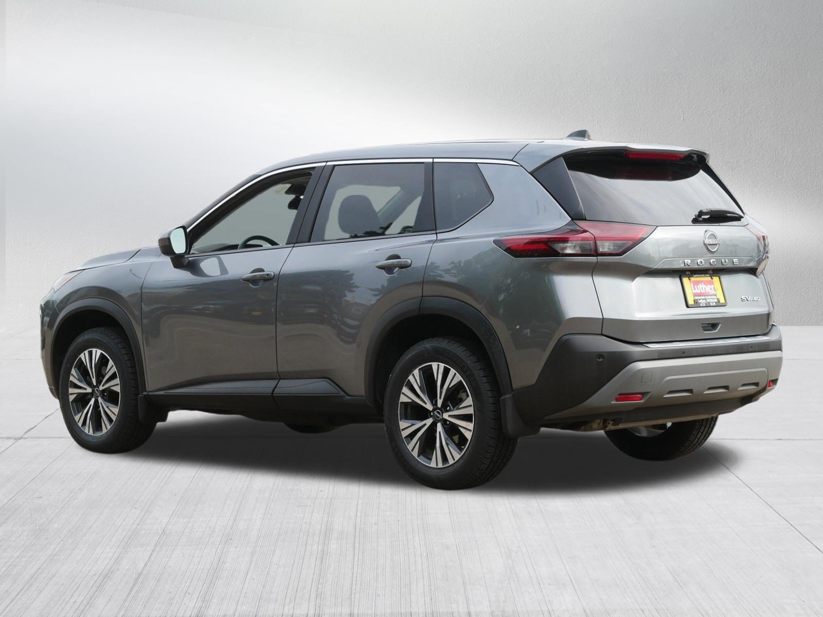 Certified Used 2023 Gun Metallic Nissan SV image 5