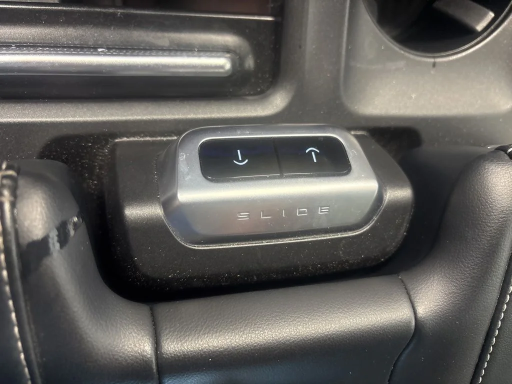 Used 2025 Black Ford Platinum image 26