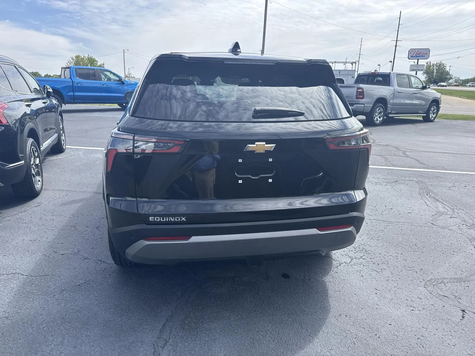 Used 2025 Mosaic Black Metallic Chevrolet LT image 3