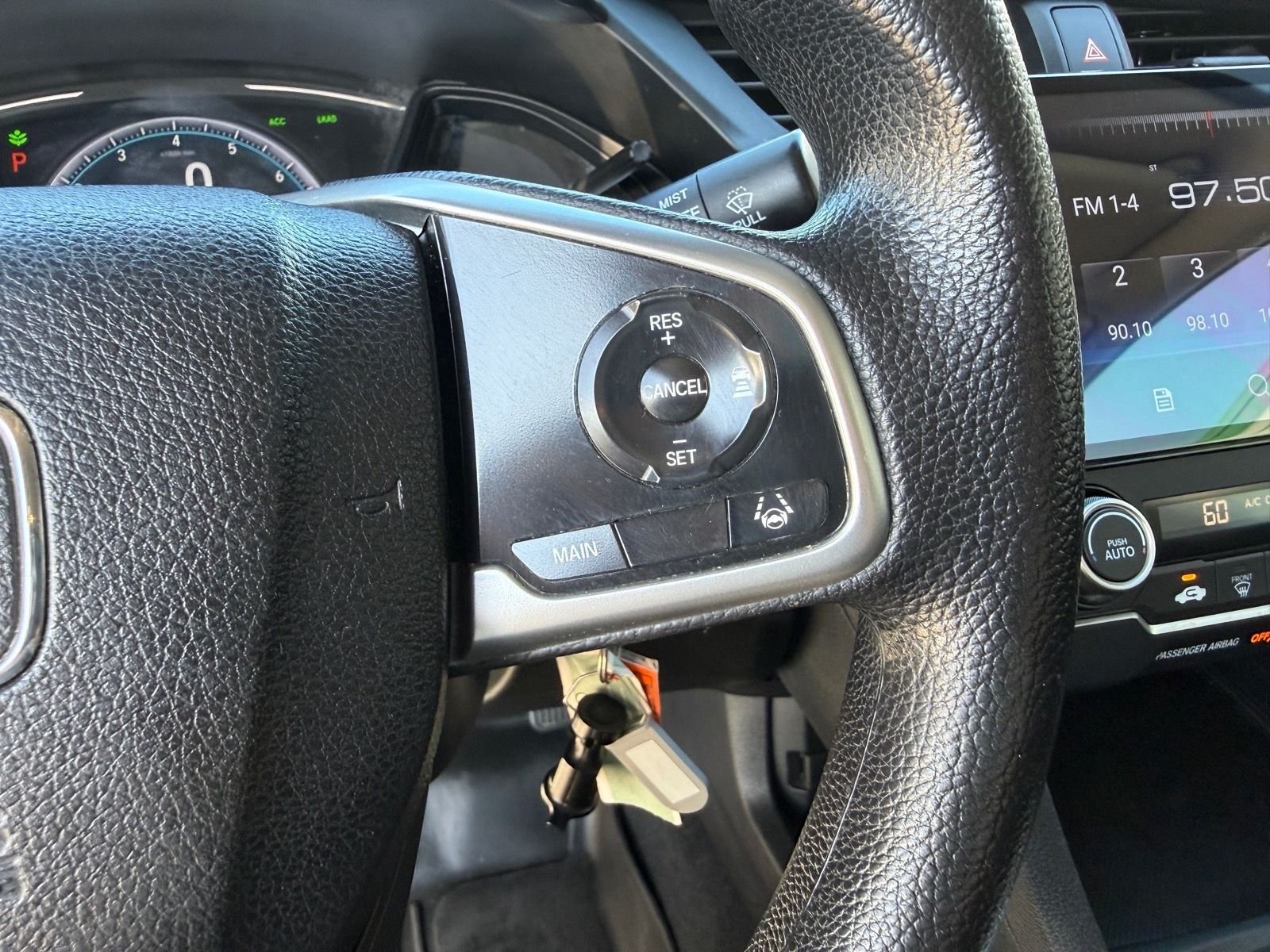 Used 2020 White Honda LX image 21