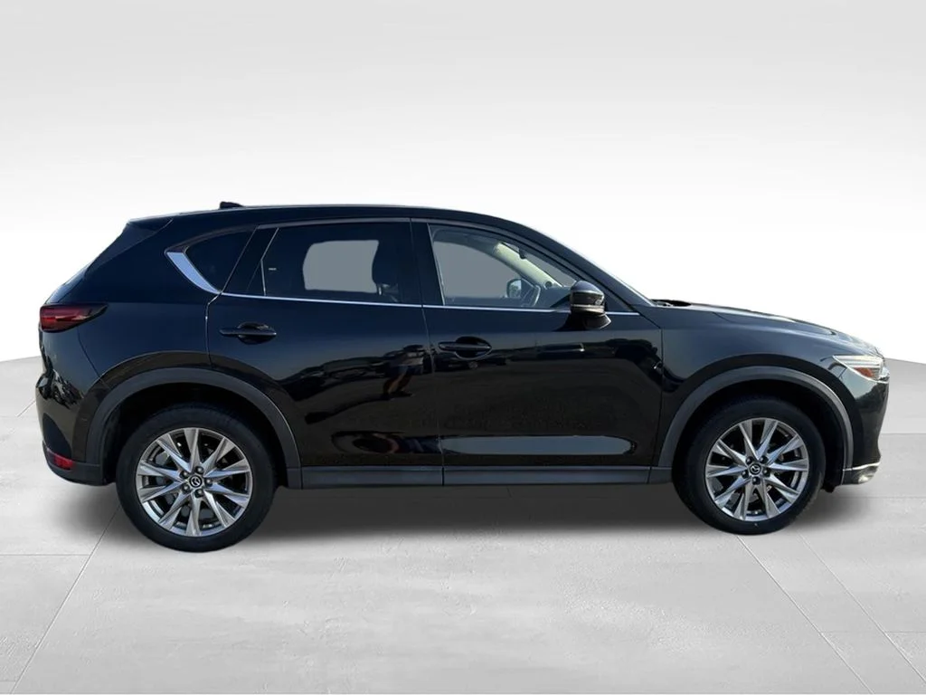 Used 2020 Black Mazda Grand Touring image 27