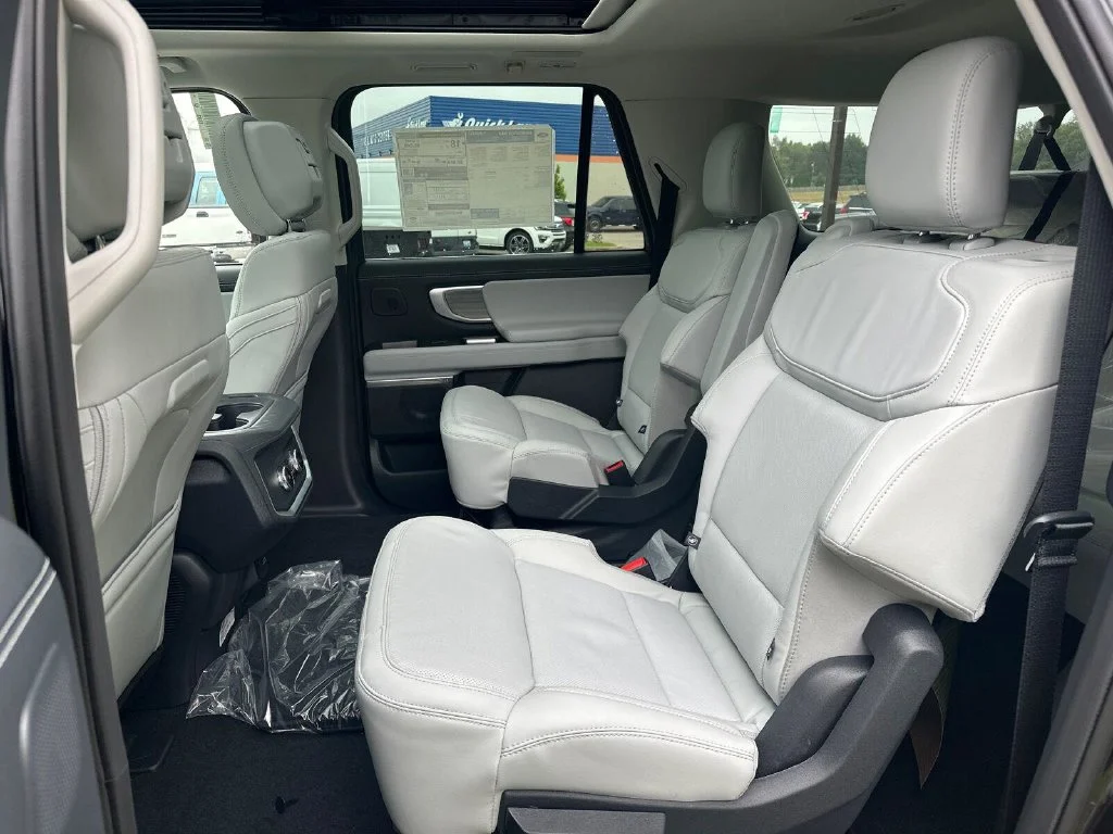 New 2027 Black Ford Platinum image 6