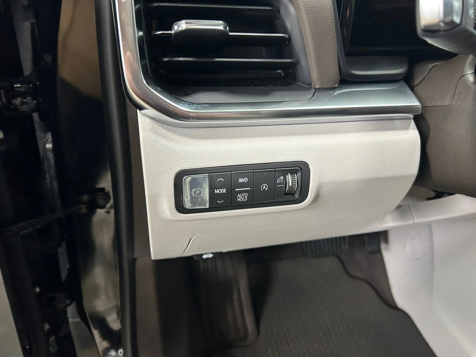 New 2026 Ebony Twilight Metallic GMC AWD Denali image 16
