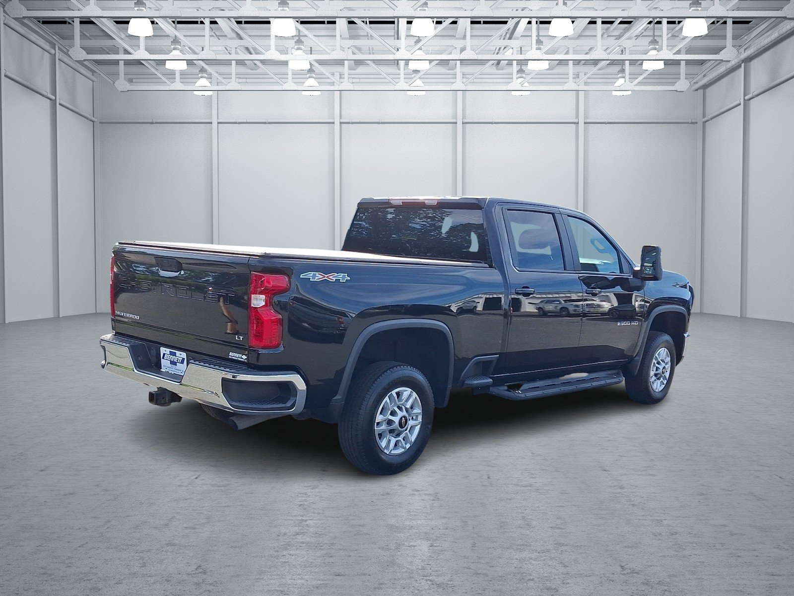 Used 2025 Black Chevrolet LT image 4